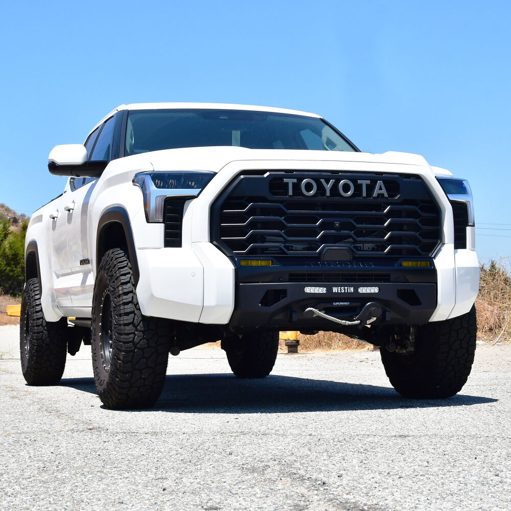 Westin Pro Series Front  Bumper Fits 2022-2024 Toyota Tundra