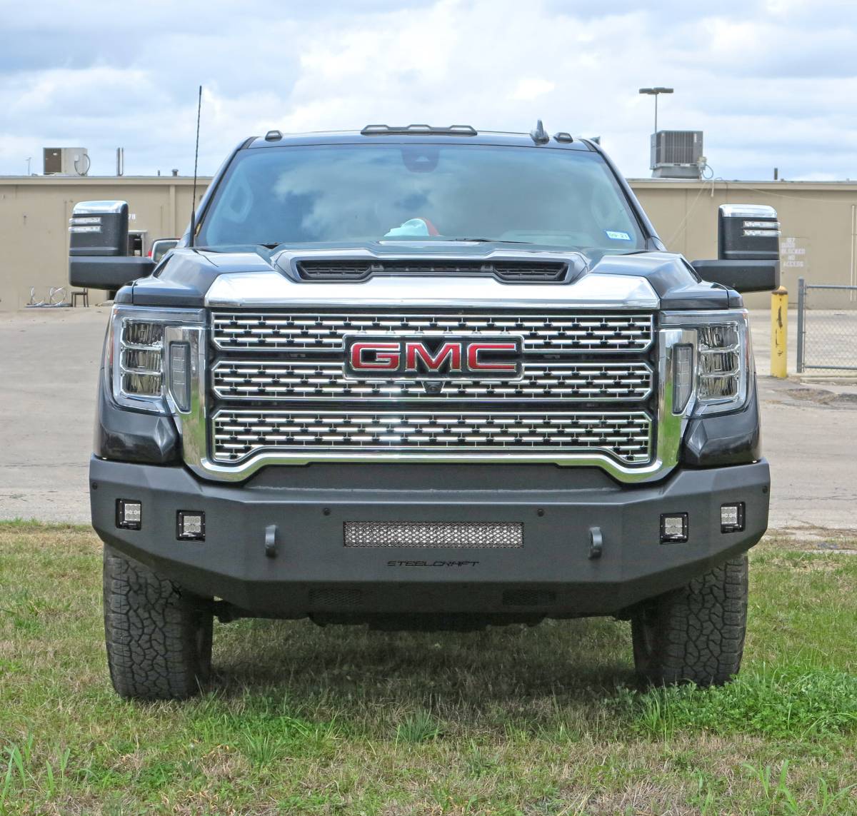 Steelcraft Fortis Front Bumper Textured Black | Fits 2020+ GMC Sierra 2500 3500HD Including Denali
