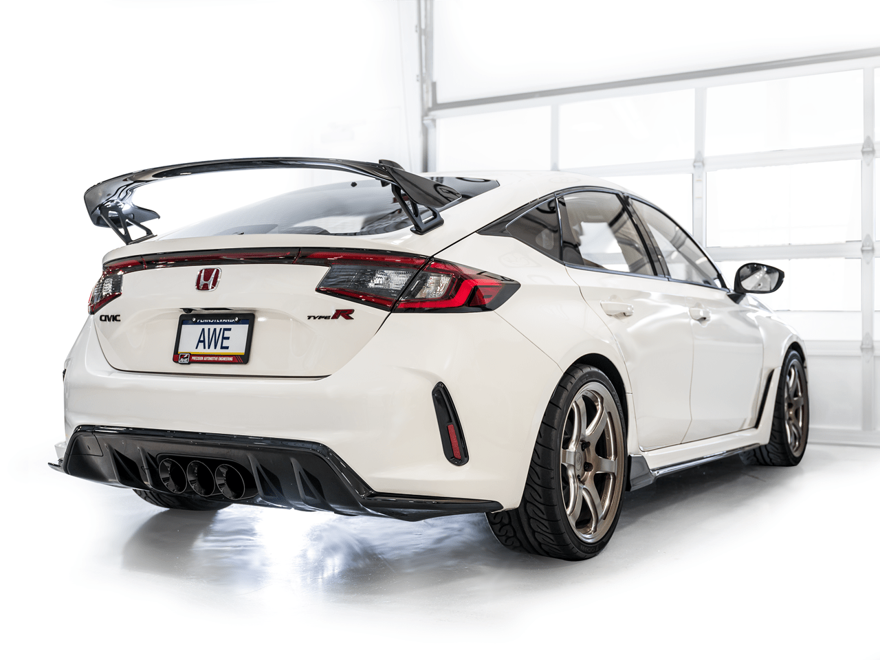 AWE TuningAWE Touring Edition Exhaust Suite Black Tips | Fits 2023 - 2024 Honda Civic Type R
