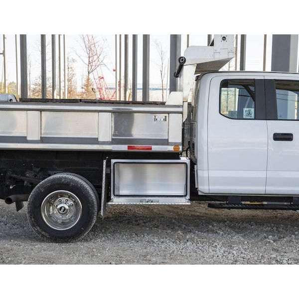 Buyers ProductsBuyers Products 18x18x36 Pro Series Smooth Aluminum Underbody Truck Box with Diamond Tread Door 1706505