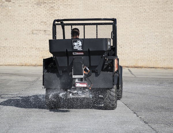 Buyers ProductsBuyers Products SaltDogg® SHPE Electric Poly Hopper Spreader with Auger Model SHPE0750