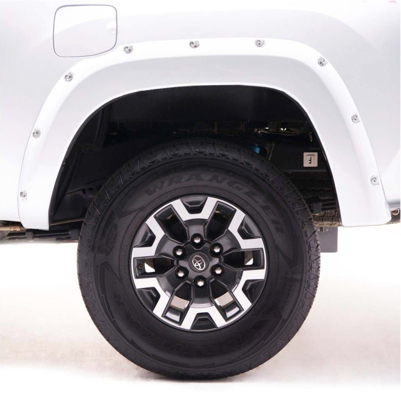 EGREGR 16+ Toyota Tacoma w/Mudflap Bolt - On Look Color Match Fender Flares - Set - Super White