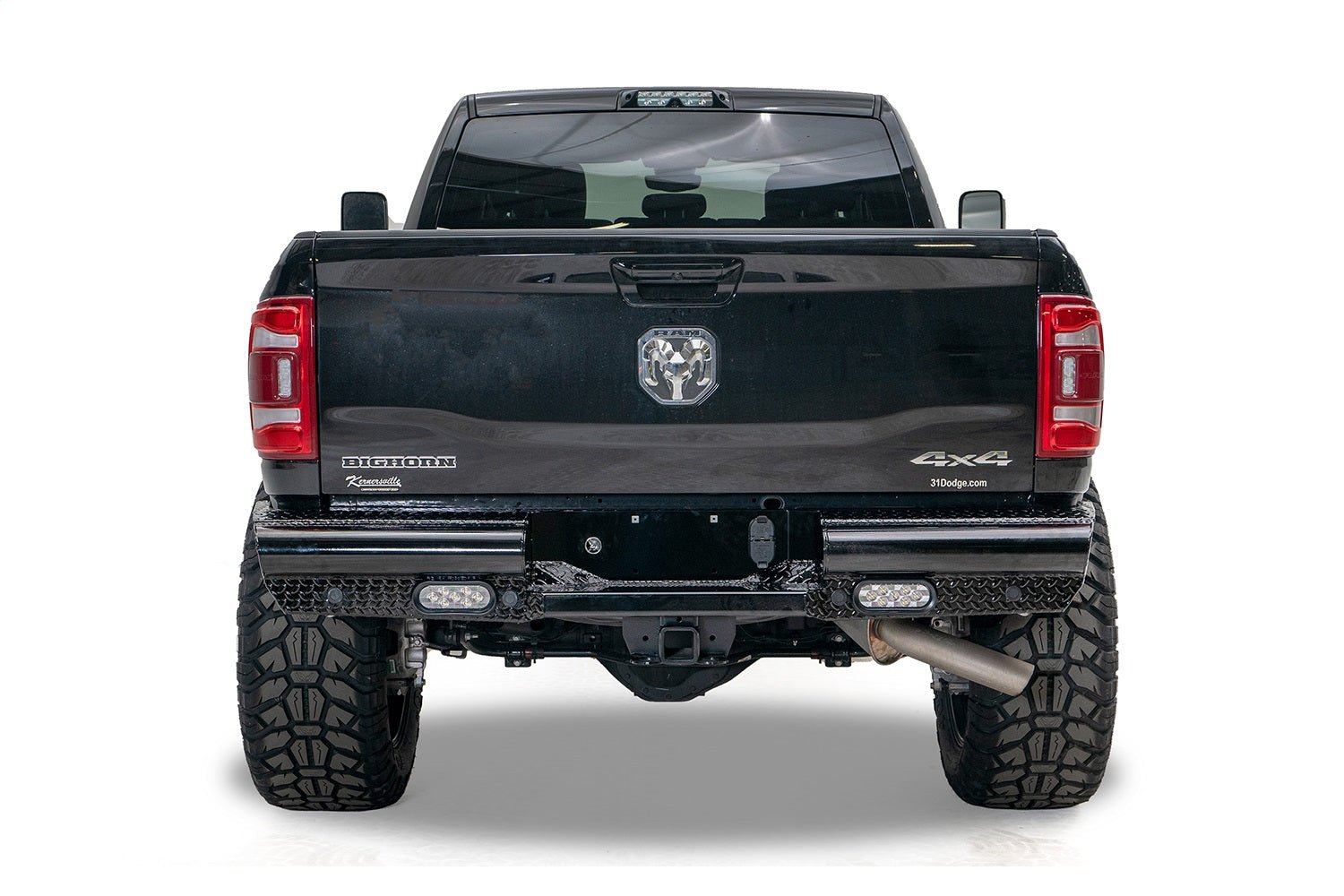 Fab FoursFab Fours DR19 - T4450 - 1 Black Steel Rear Bumper Fits 19 - 23 2500 3500