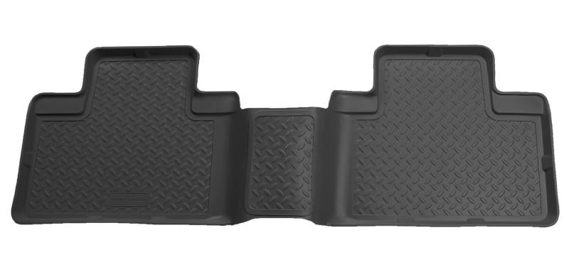 Husky LinersHusky Liners 88 - 00 GM Full Size Truck 3DR/Ext. Cab Classic Style 2nd Row Black Floor Liners