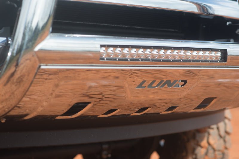 LUNDLund 2017 Ford F - 250 Super Duty Bull Bar w/Light & Wiring - Polished