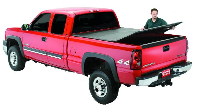 LUNDLund 19 - 23 RAM 1500 (5.5ft Bed w/o RamBox Cargo Mgmt) Genesis Tri - Fold Tonneau Cover - Black