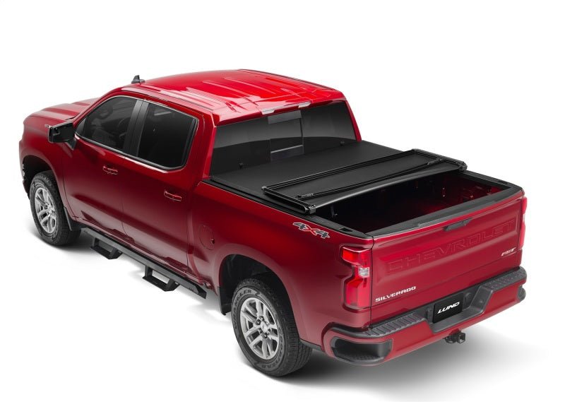 LUNDLund 14 - 17 Chevy Silverado 1500 (5.5ft. Bed) Genesis Tri - Fold Tonneau Cover - Black