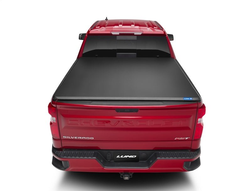 LUNDLund 14 - 17 Chevy Silverado 1500 (5.5ft. Bed) Genesis Tri - Fold Tonneau Cover - Black