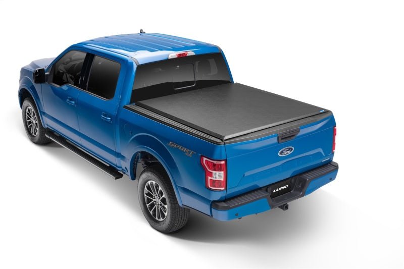 LUNDLund 21+ Ford F - 150 (5.5ft. Bed) Genesis Tri - Fold Tonneau Cover - Black