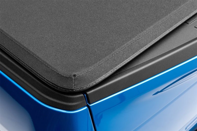 LUNDLund 04 - 14 Ford F - 150 (6.5ft. Bed) Genesis Elite Tri - Fold Tonneau Cover - Black