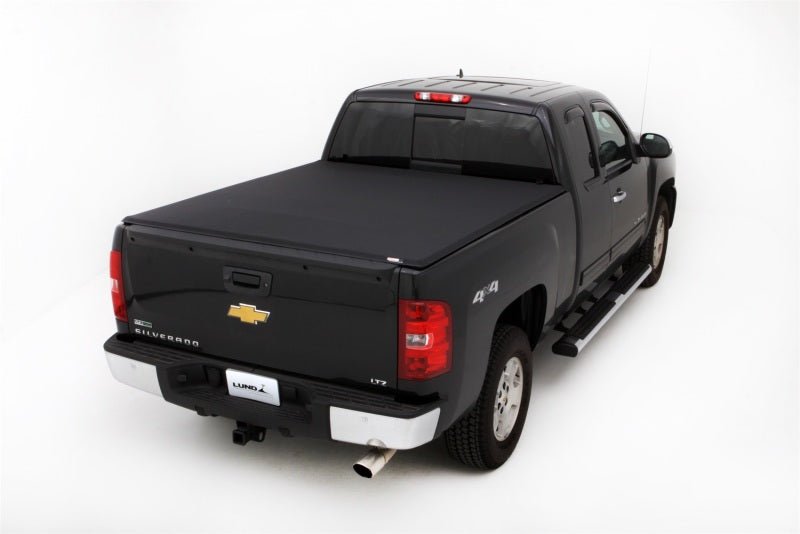 LUNDLund 07 - 13 Chevy Silverado 1500 (6.5ft. Bed) Genesis Elite Tri - Fold Tonneau Cover - Black