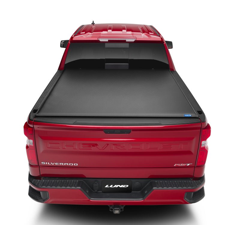 LUNDLund 15 - 17 Chevy Colorado (6ft. Bed) Genesis Roll Up Tonneau Cover - Black