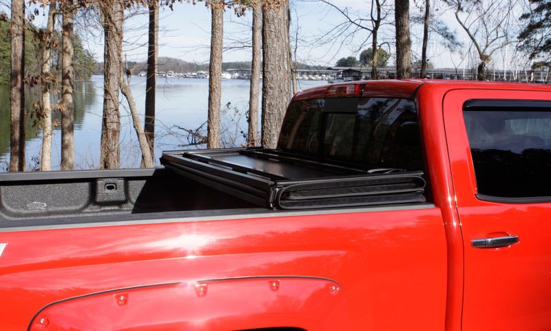 LUNDLund 21 - 23 Ford F - 150 (5.5ft. Bed) Hard Fold Tonneau Cover - Black