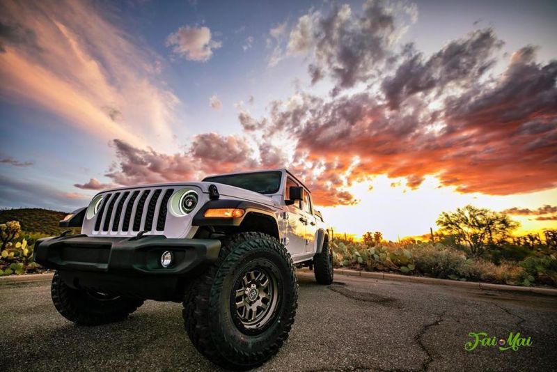 ORACLE LightingOracle Oculus Bi - LED Projector Headlights for Jeep JL/Gladiator JT - Satin Silver - 5500K