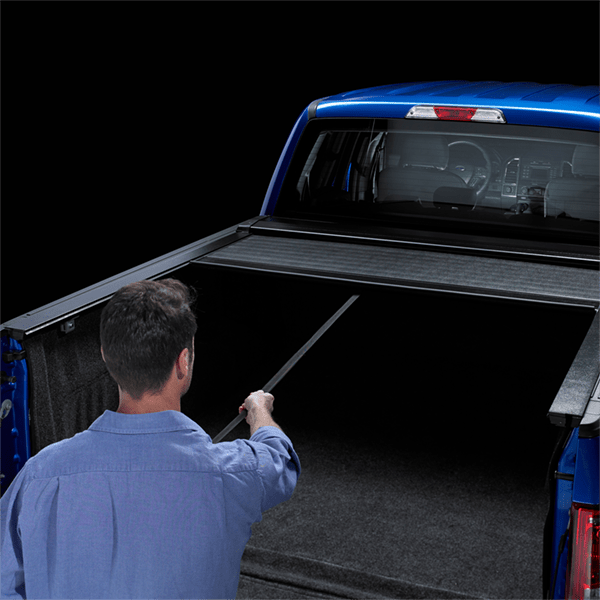 Pace EdwardsPace Edwards Switchblade Tonneau Cover Kit 21 - 24 F - Series Super Duty 6 Foot 9 Inch Short Bed | SWF176